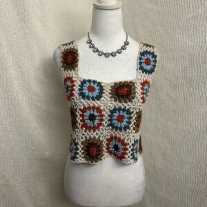 RSQ Light Blue Cropped Tank Top with Boxy Style and Granny Square Pattern Boho